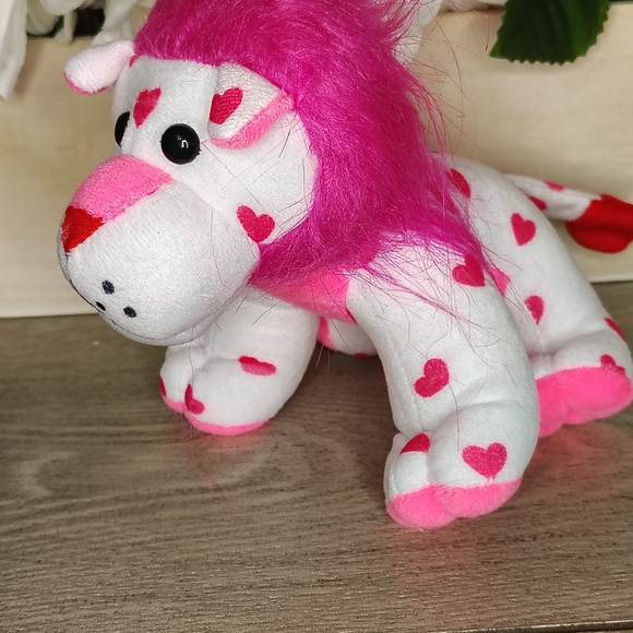Pink Heart Plush Lion - Picture 6 of 6